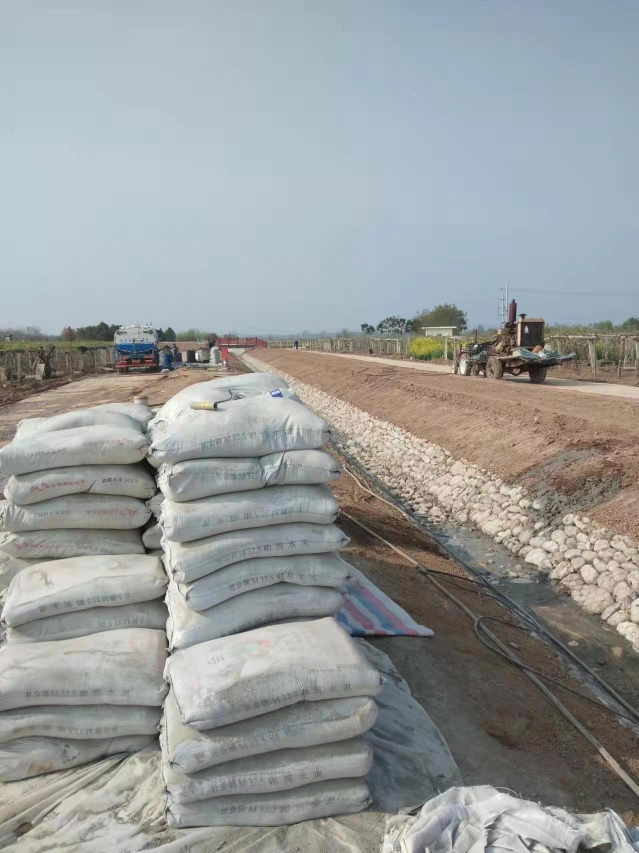 白茅湖农场水泥注浆
